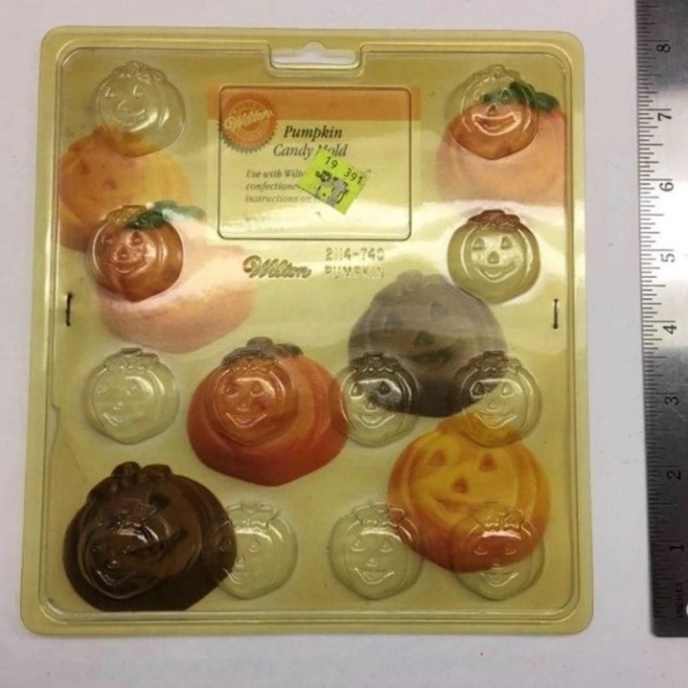 Wilton Candy Mold Pumpkin Vintage NIP Jack O Lantern Chocolate Plaster Soap